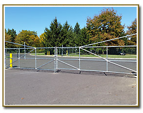 Chain link gate