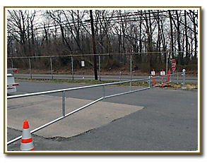 Commercial barrier gate